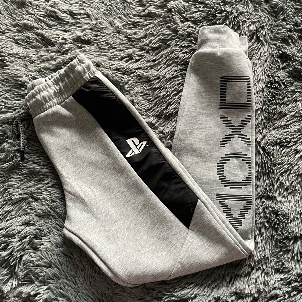 PLAYSTATION KIDS MATCHING JOGGER SET 🎮 - Picture 7 of 15
